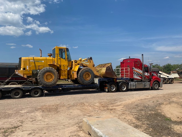 wheeled loader transported from Darwin