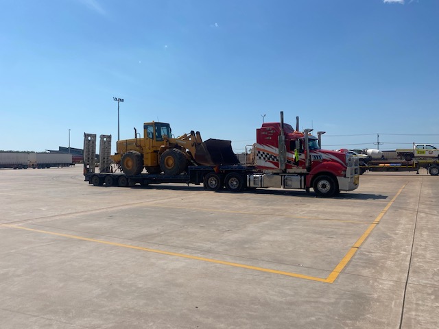 wheeled loader transported from Darwin